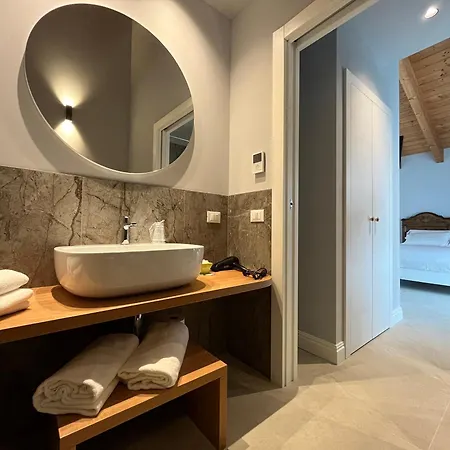 La Rondinella Alloggio per agriturismo *